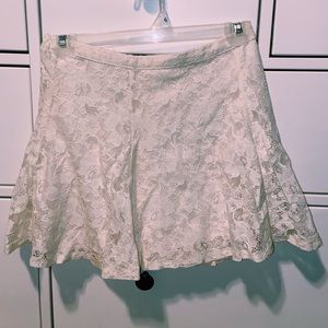 lace skirt